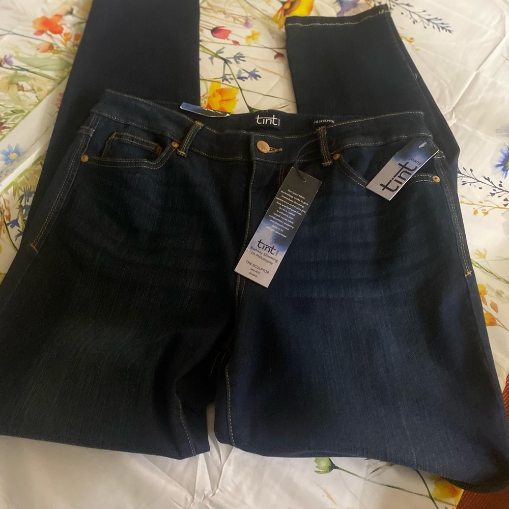 TINT Mid Rise Skinny The Sculptor Denim Jeans Women’s  Sz 10/30 Straight Leg NWT